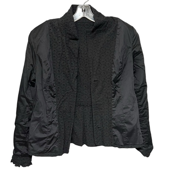 Cabi Flamenco Lace Eyelet Jacket Women’s 8 Black Button Front Cropped Blazer - Picture 3 of 8